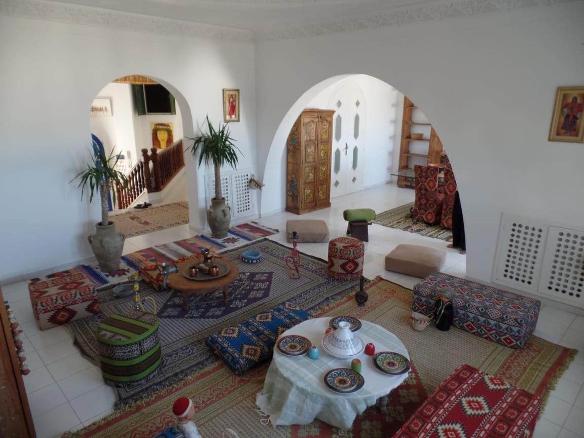 بَنْزَرْت‎ Dar Salama المظهر الخارجي الصورة